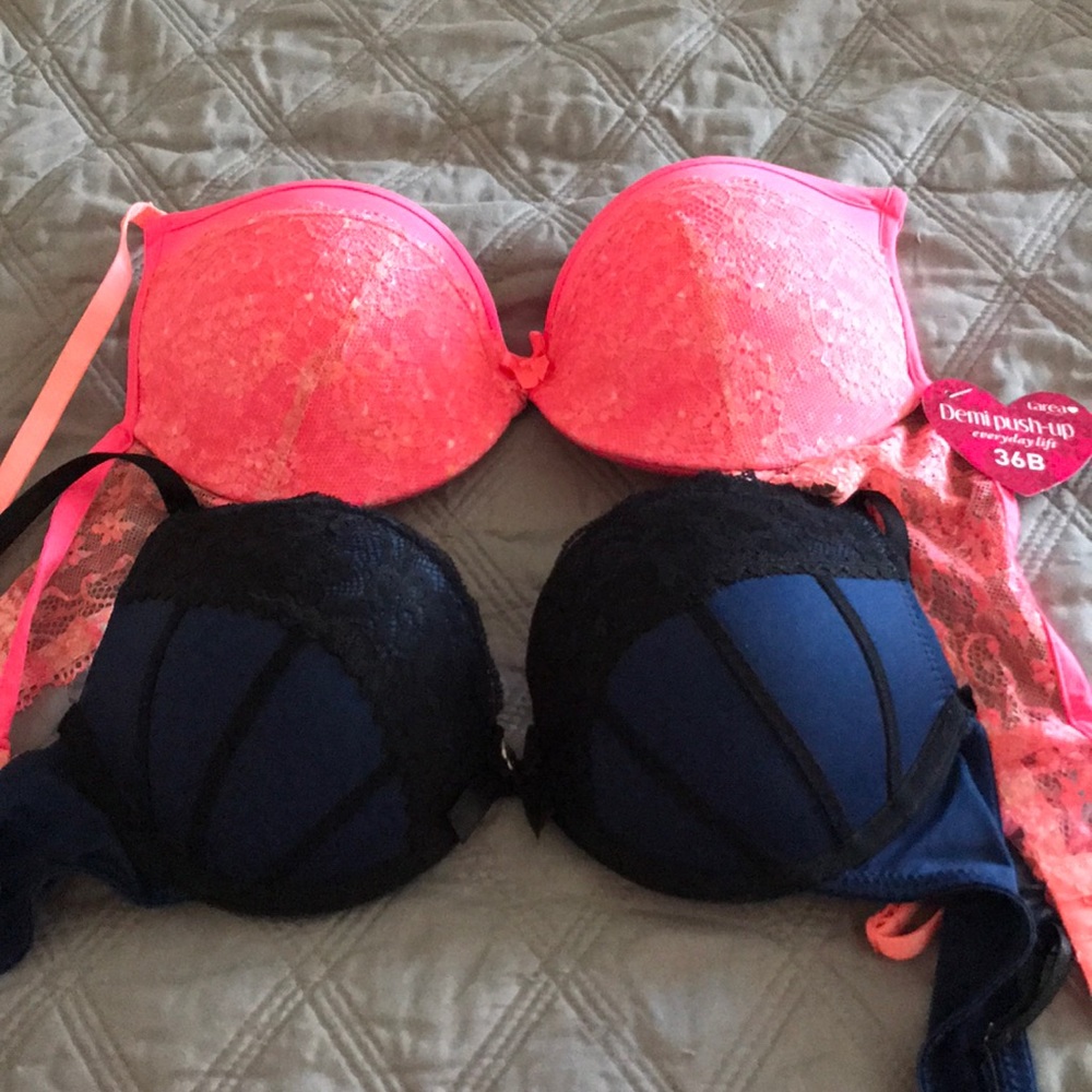 2 womens bras